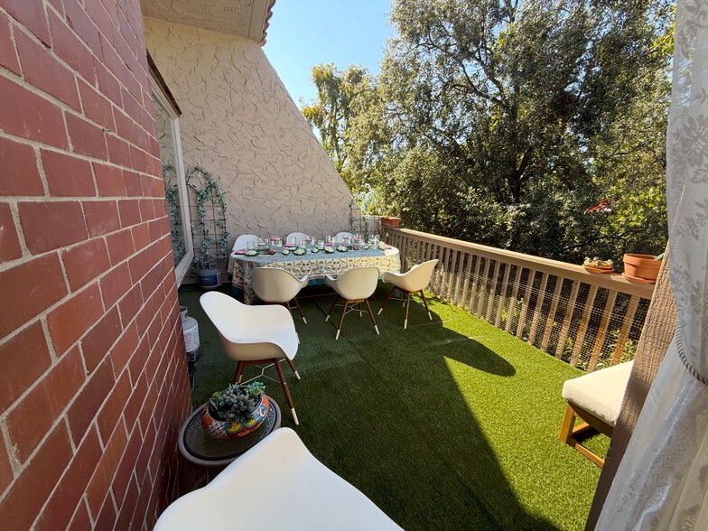 Building Photo - 109 El Porton