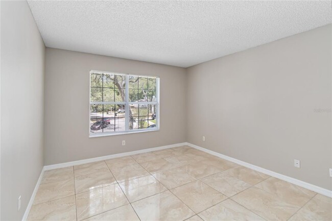 Building Photo - 2664 Tall Maple Loop