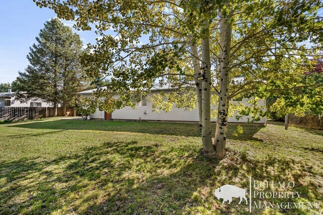 Building Photo - 578 Maple Leaf Dr