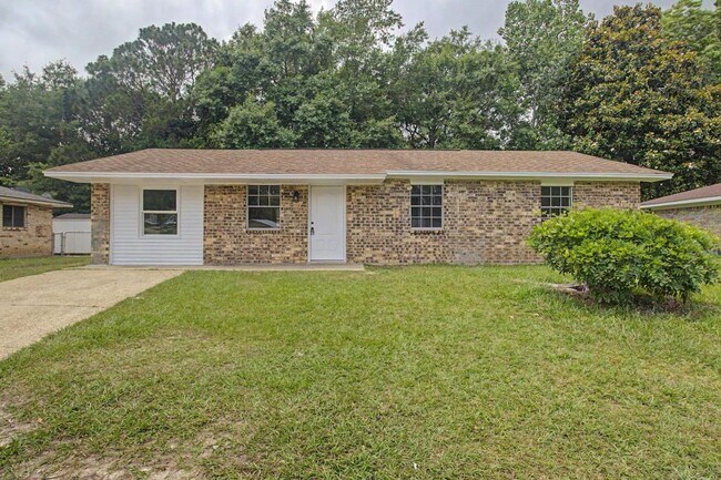 Building Photo - 108 Phylis Dr