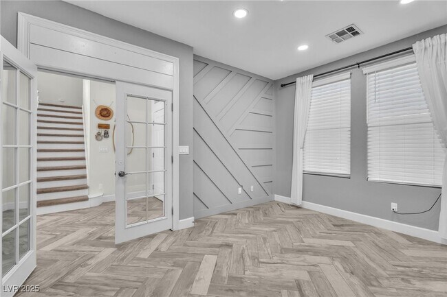 Building Photo - 9885 Shadycrest Ct