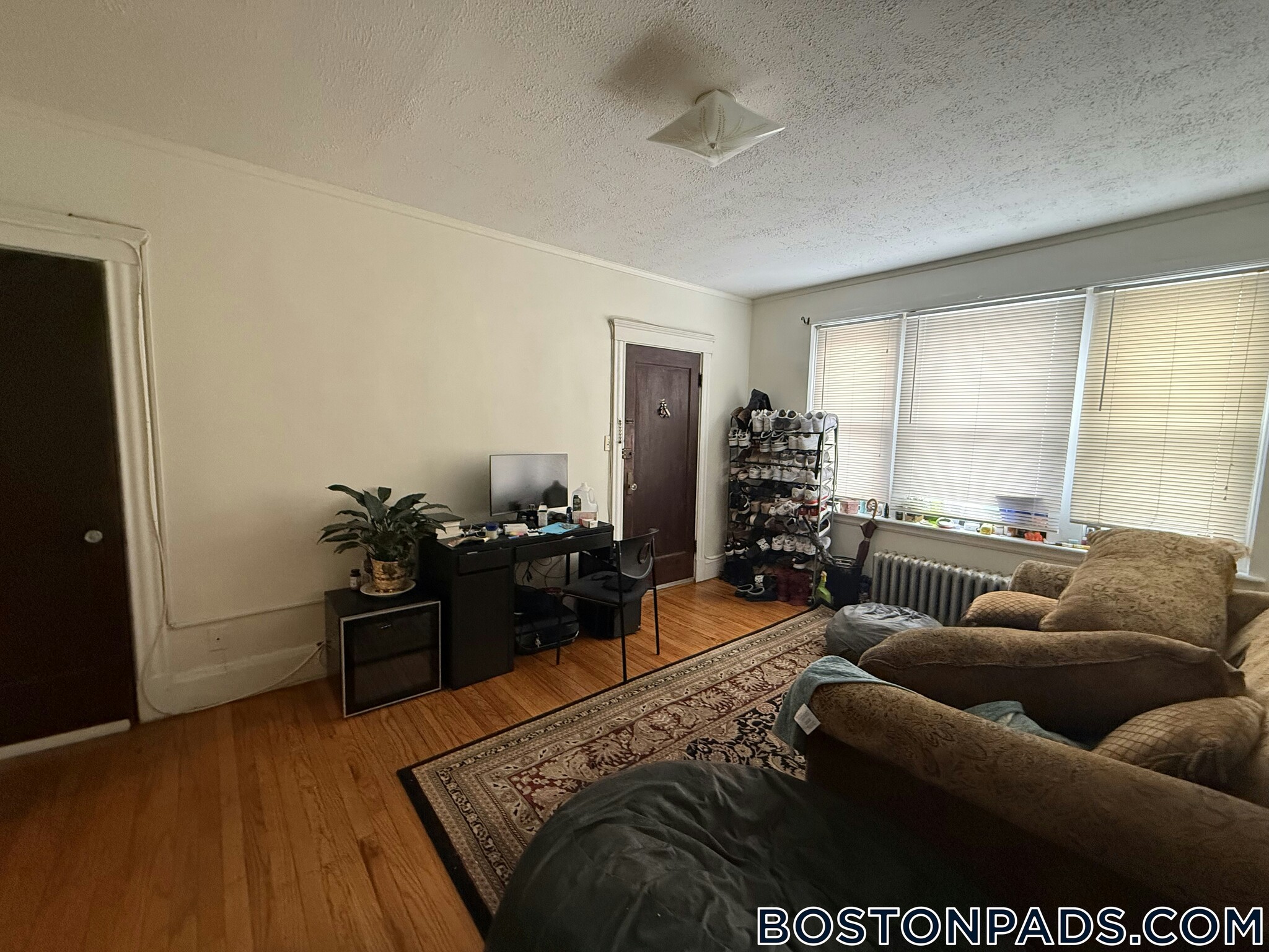 Building Photo - 349 Pleasant St