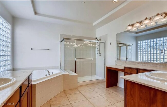 Building Photo - 1871 Via Delle Arti