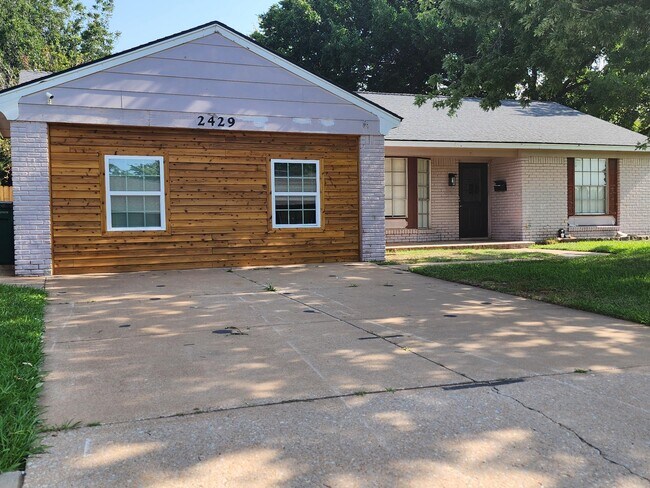 Building Photo - 2429 NW 110th St