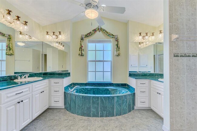 Building Photo - 1830 Bahia Terrado