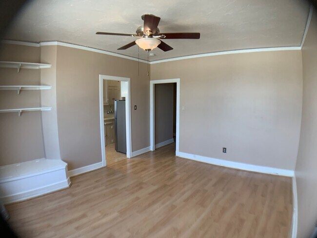 Building Photo - 315 W 3rd St