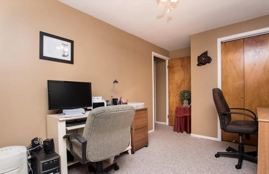 Building Photo - 1251 Weiland Rd