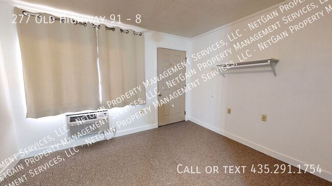 Building Photo - Parowan Studio Apartment