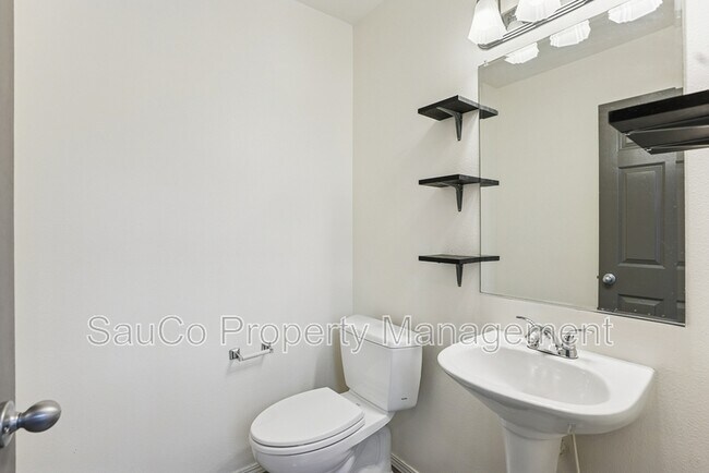 Building Photo - 20680 NW Sedona Ln