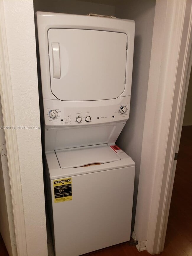 Building Photo - 36 NW 6th Ave