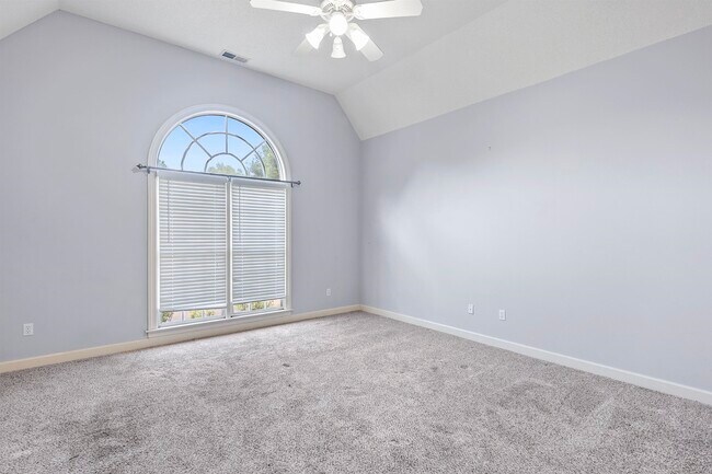 Building Photo - 9143 Raspberry Ln