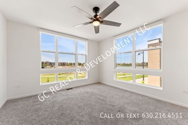 Building Photo - 2239 Parkside Dr