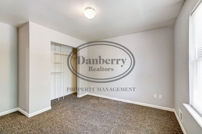 Building Photo - 3571 Turret Green Dr