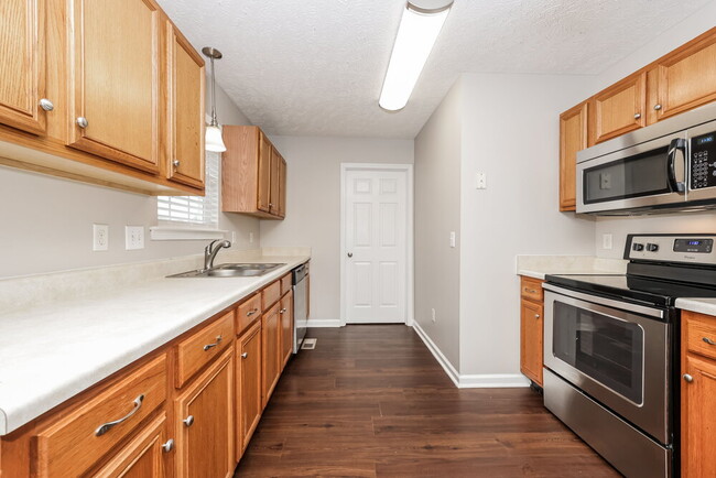 Building Photo - 1137 Silverado Way