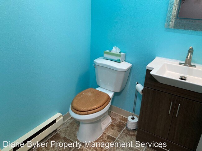 Building Photo - 3 br, 2.5 bath House - 7782 Boundary Avenue