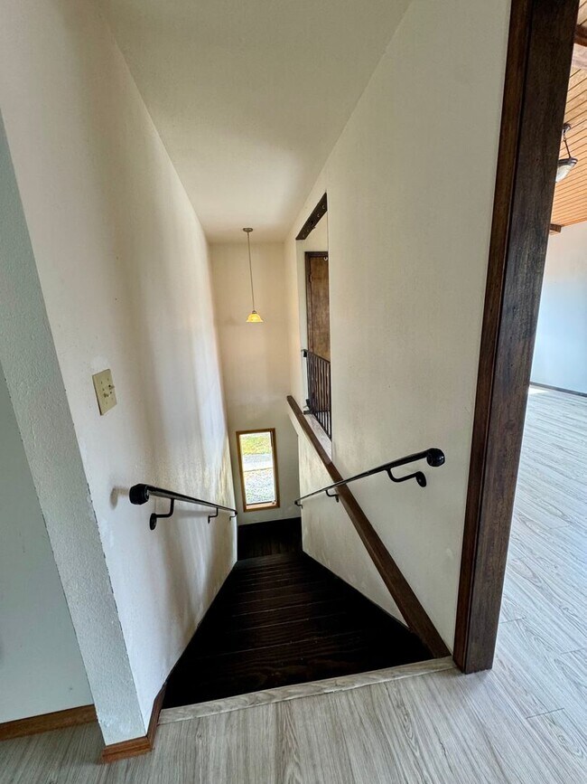 Building Photo - Ocean Park 2-Story Home, Deck with Views, ...