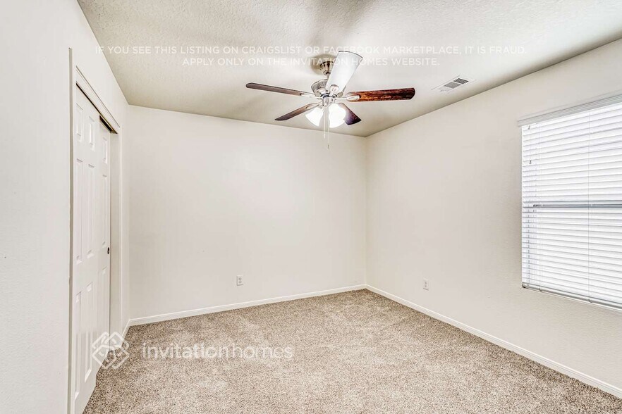 Building Photo - 3514 Barkers Crossing Ave