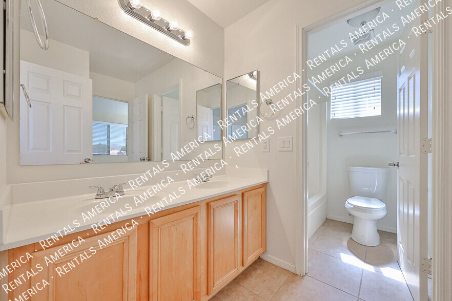 Building Photo - 16176 W Statler St