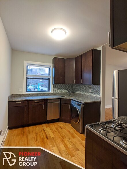 Building Photo - 2909 N Mildred Ave