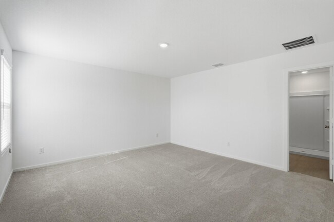 Building Photo - 1000 Calley Pear Trl