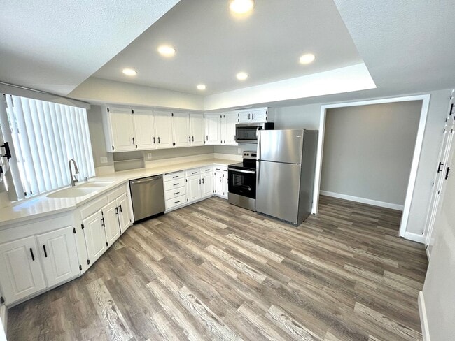 Building Photo - SINGLE STORY!! GATED COMMUNITY!! HIDDEN TR...