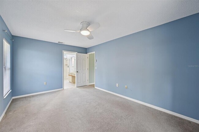 Building Photo - 227 Southampton Dr