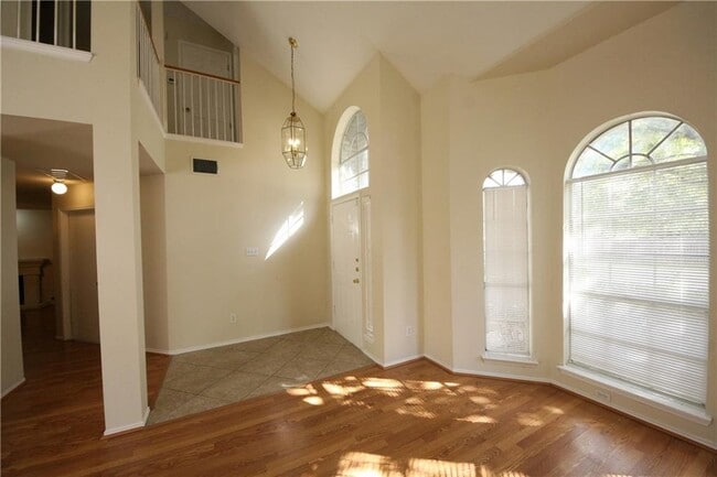 Building Photo - 7608 Tovar Dr