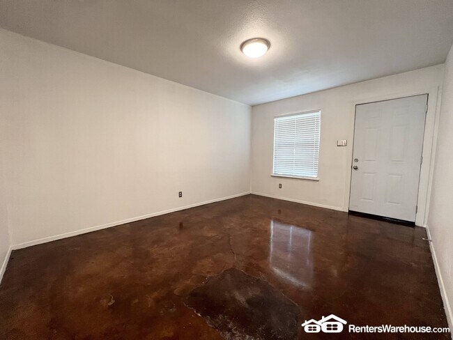 Building Photo - 2309 Bendridge Trail