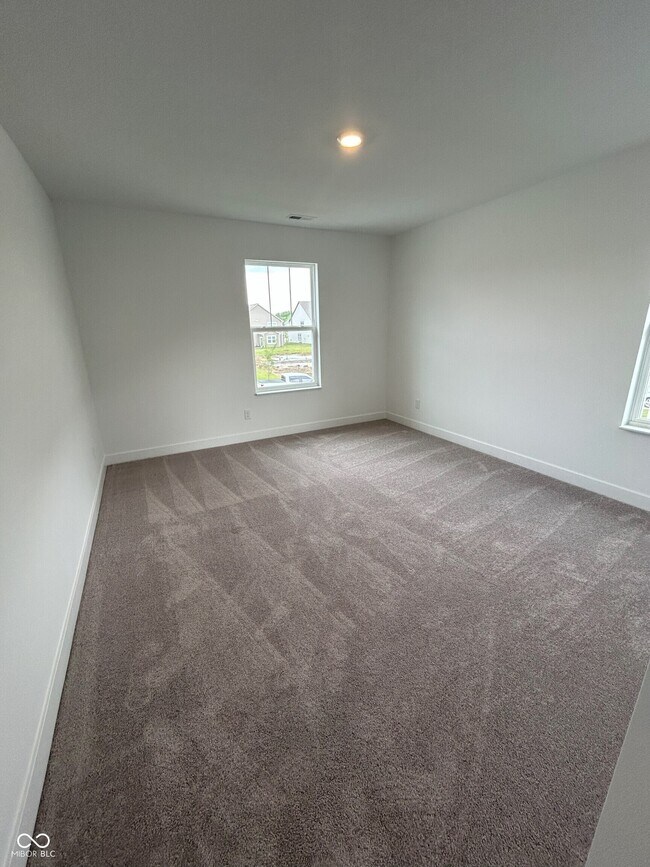Building Photo - 7545 Fallsworth Dr