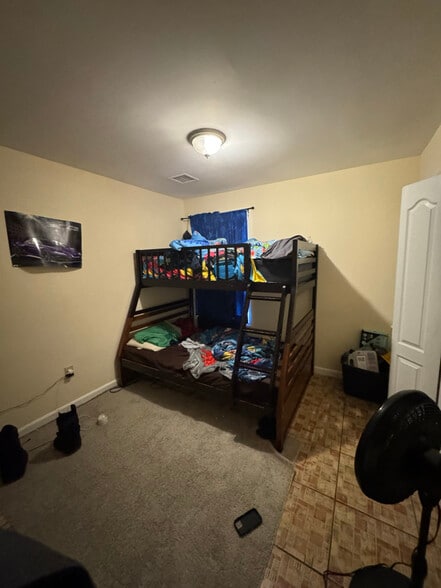 Building Photo - 29-31-31 22nd Ave