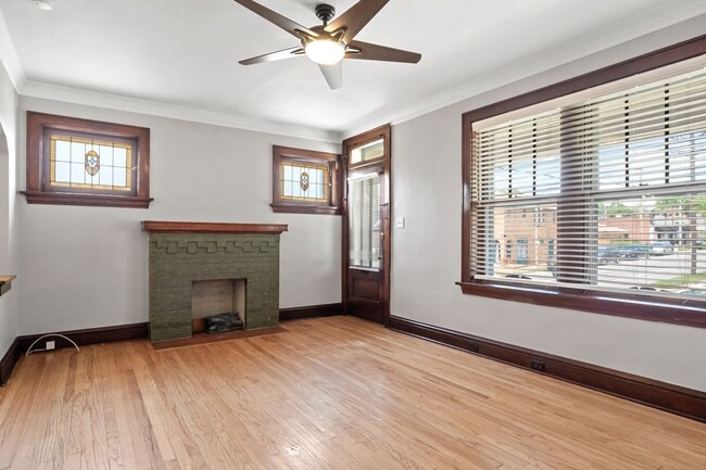 Building Photo - 5352 Itaska St