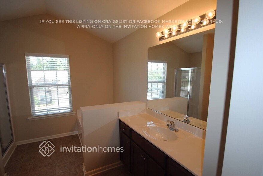 Building Photo - 505 Ballyshannon Dr