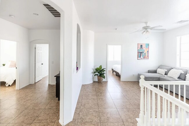 Building Photo - 3179 S Southwind Dr