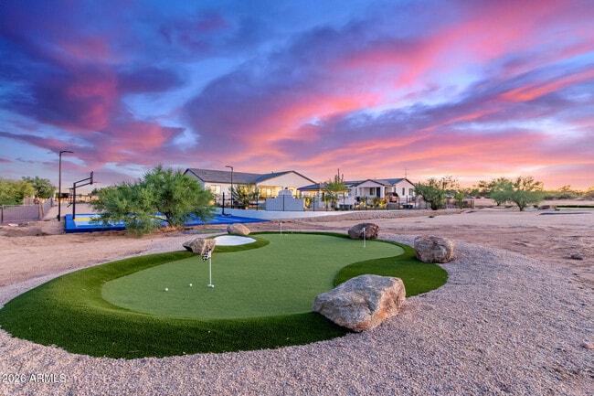 Building Photo - 13924 Dyer Ln