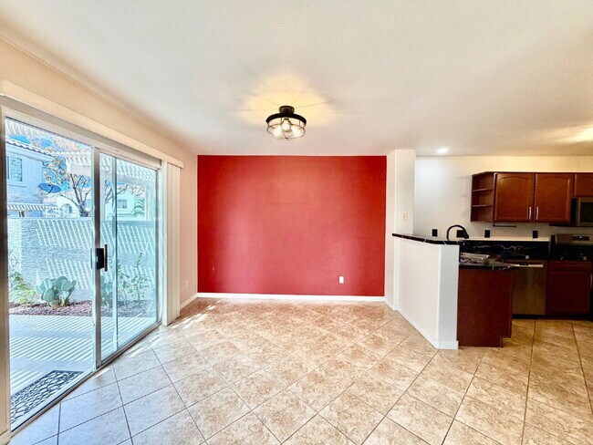 Building Photo - UPGRADED 2 BEDROOM TOWNHOME | SOLAR + PRIVATE YARD | SILVERADO RANCH / HENDERSON