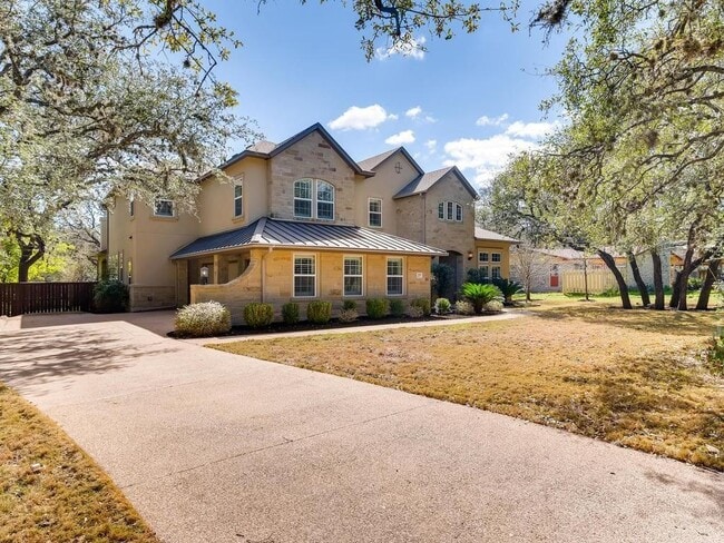 Building Photo - 215 Reveille Rd