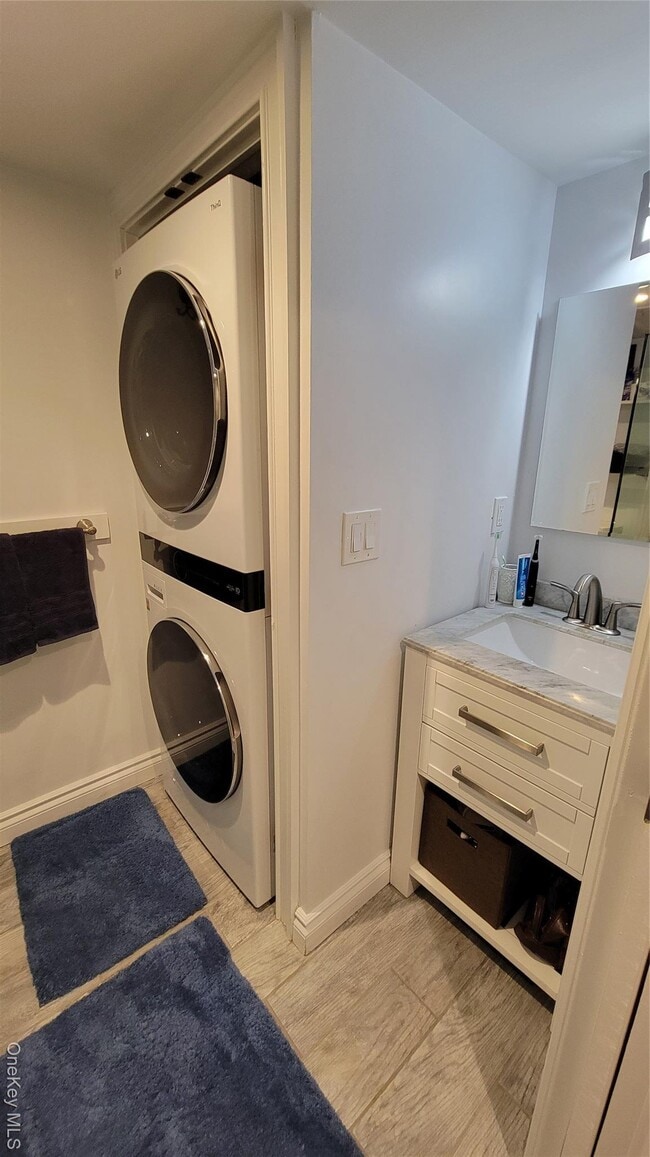 Building Photo - 85 Mohawk Ave