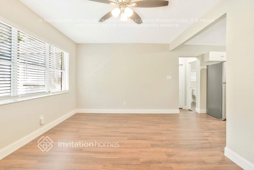 Building Photo - 822 Rosalia Dr