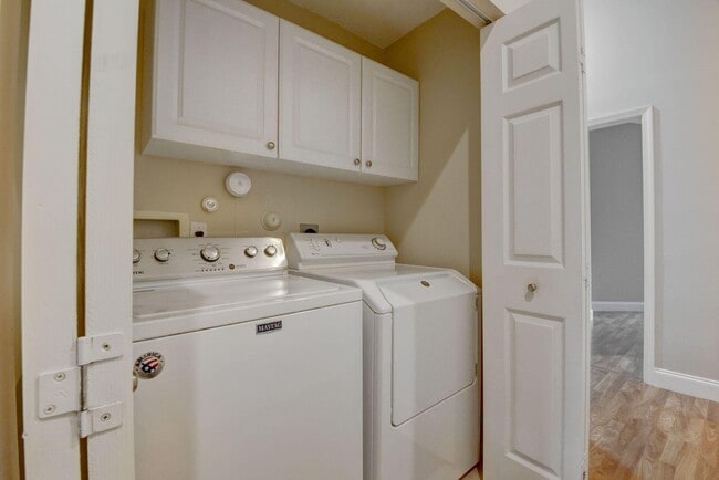 Building Photo - 9113 Tremezzo Ln