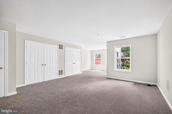Building Photo - 9743 Quiet Brook Ln