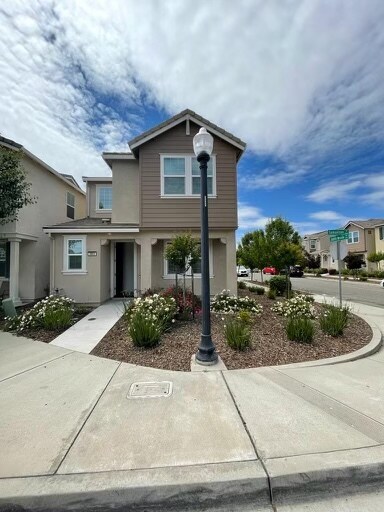 Building Photo - 3963 Samuelson Way