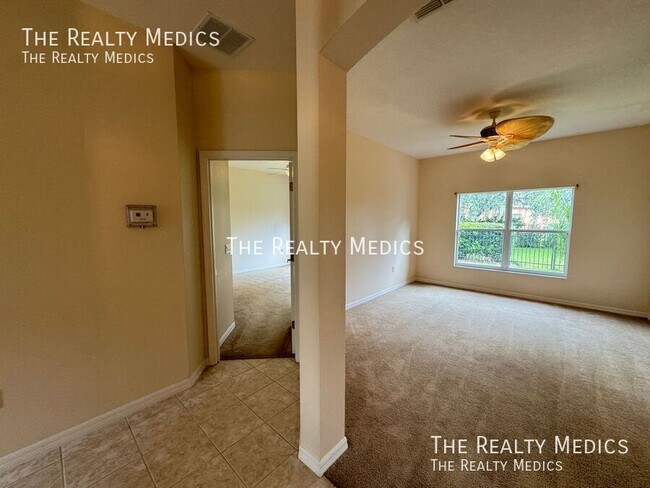 Building Photo - 202 Nova Ave