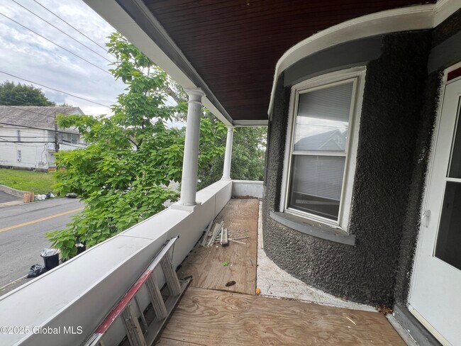Building Photo - 1581-1583 Van Vranken Ave.
