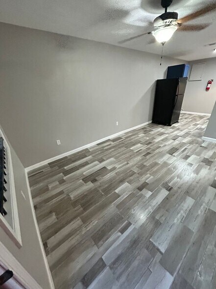 Building Photo - 255 S Prentiss St