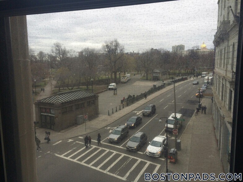 Building Photo - 62 Boylston St