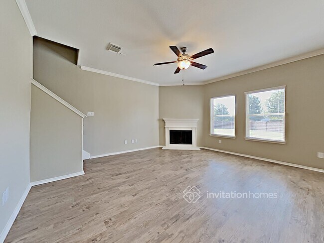 Building Photo - 11920 Summer Springs Dr