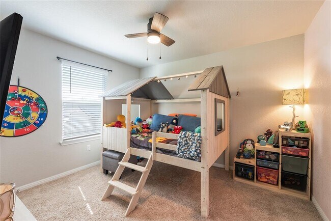 Building Photo - 205 Strand Ln