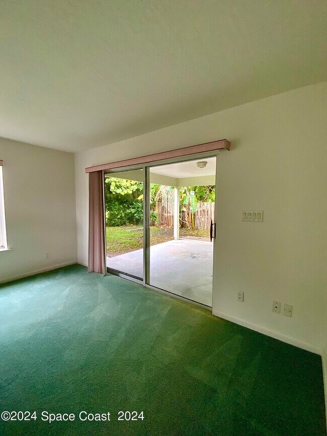 Building Photo - 190 Richards Rd