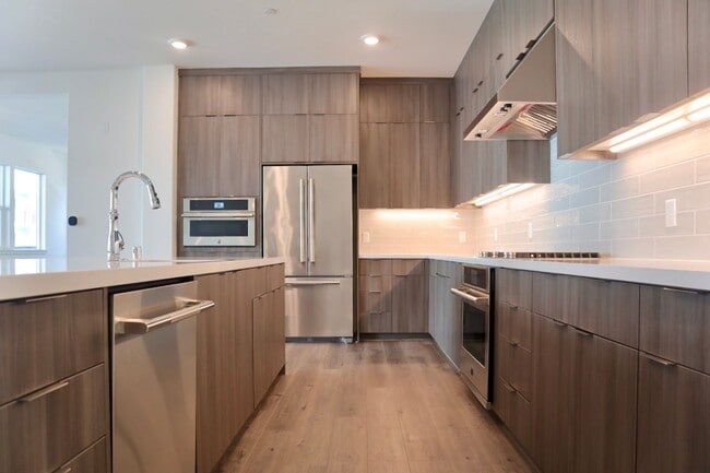Building Photo - State of the Art Condo located in Fremont! – Metro West Community!