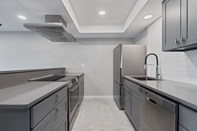 Building Photo - Large Freshly Remodeled and AIR CONDITIONE...